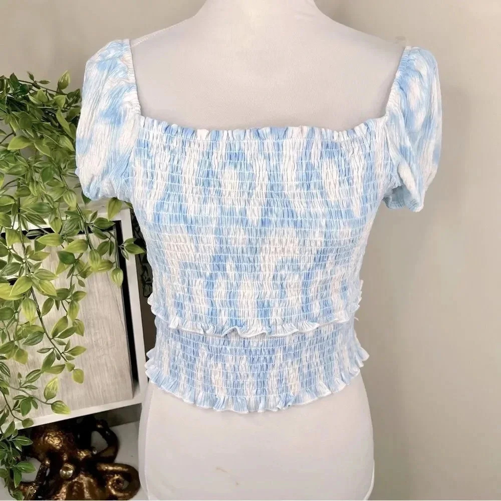 LUSH Blue and White Swirl Smocked Short Puff Sleeve Crop Top NEW Size M - Picture 11 of 12